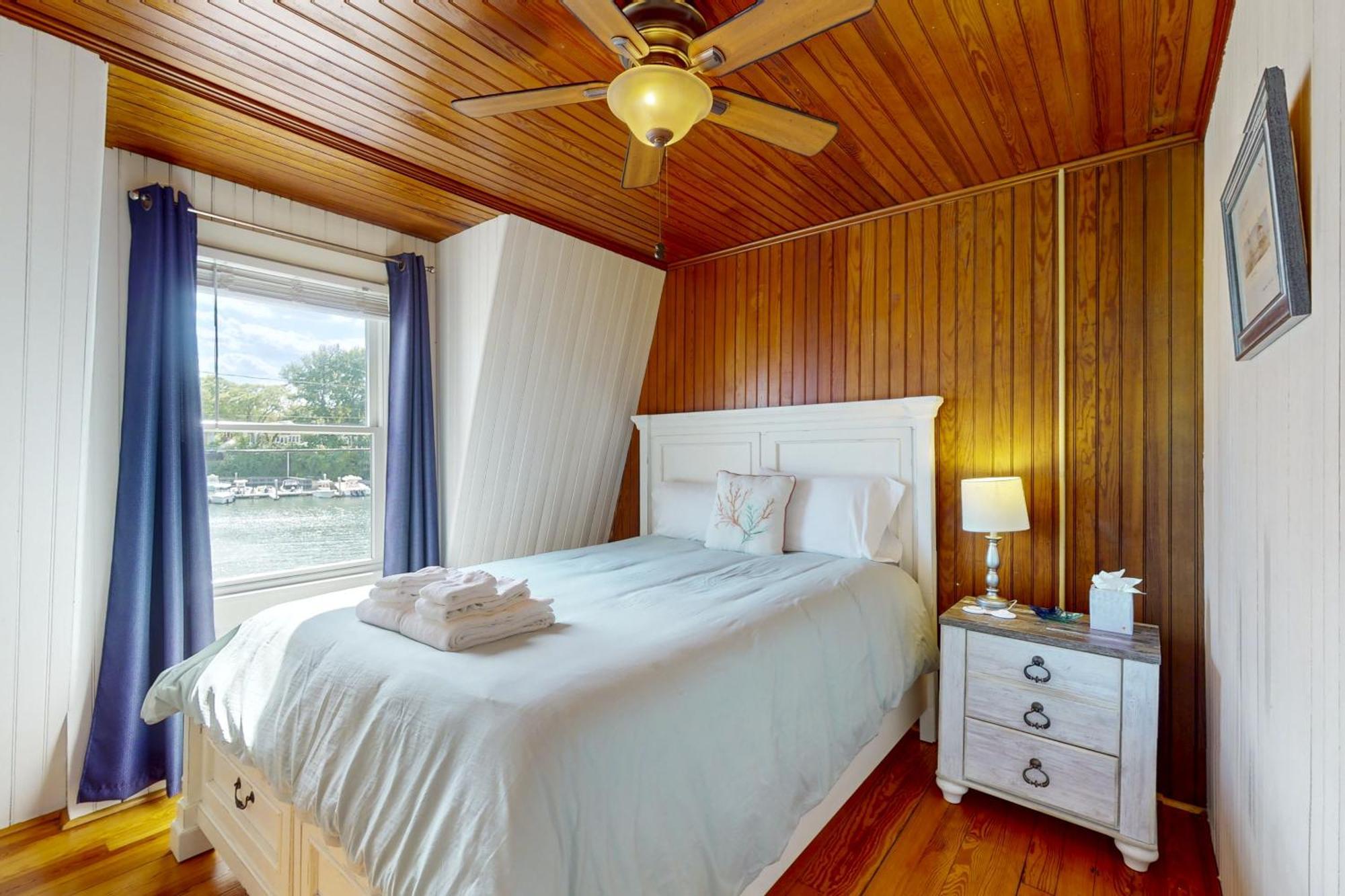 Waterside Beach House 瓦尔汉 外观 照片